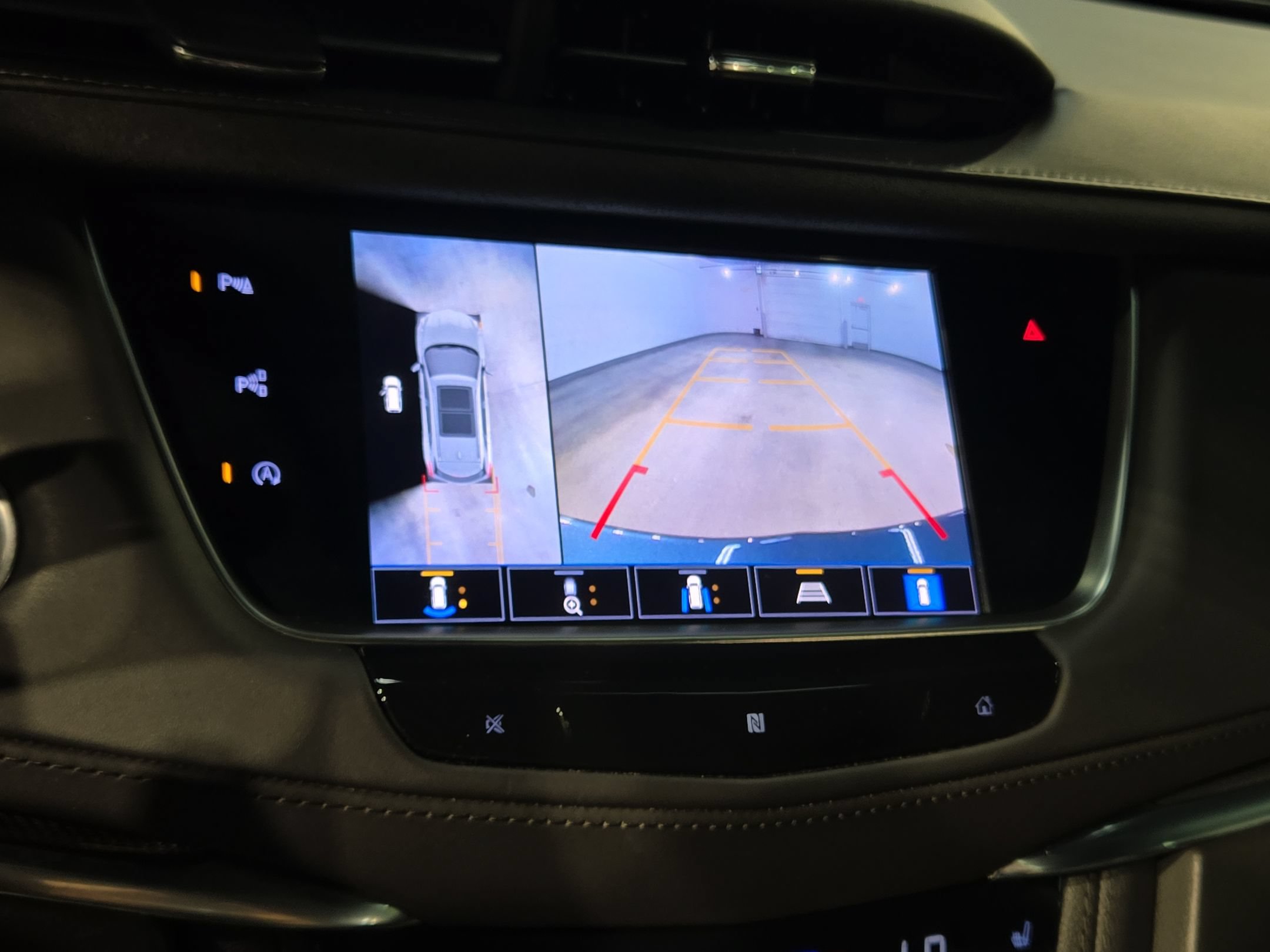 Used 2021 Cadillac XT5 Sportv w/ Platinum Package AWD/4WD image 28