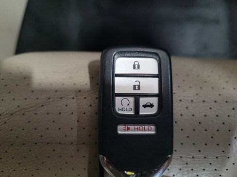 Used 2016 Honda Accord EX-L image 32