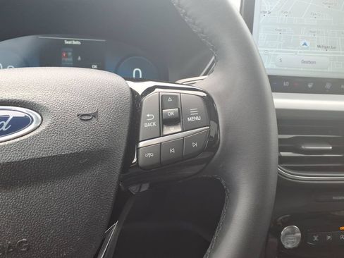 Certified 2023 Ford Escape Platinum w/ Premium Technology Package AWD/4WD image 18