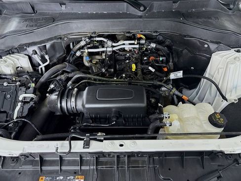 Certified 2022 Ford Explorer XLT w/ Class IV Trailer Tow Package image 29