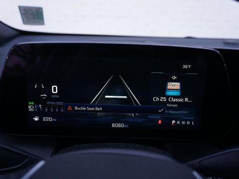 New 2025 Chevrolet Equinox LT FWD image 21