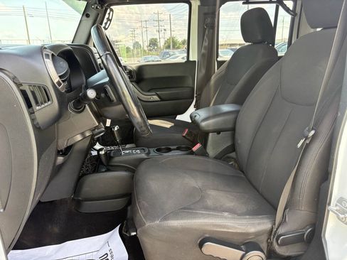 Used 2018 Jeep Wrangler Unlimited Sport S AWD/4WD image 20