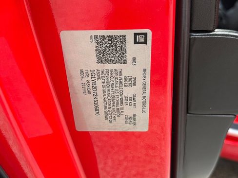 Used 2019 Chevrolet Corvette Stingray Coupe w/ 1LT RWD image 44