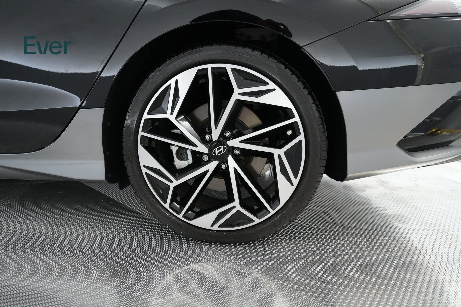Used 2025 Hyundai Ioniq 6 SEL RWD image 19