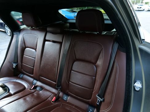 Used 2019 Jaguar F-PACE S image 46