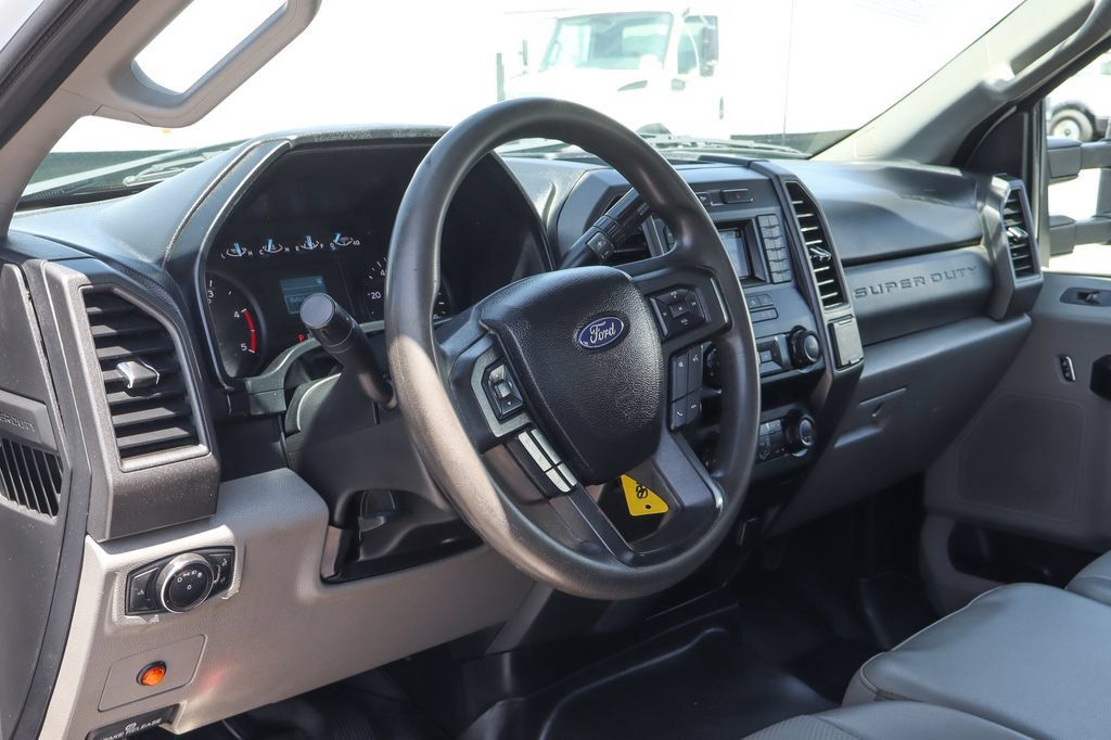 Used 2020 Ford F550 Luxury RWD image 24