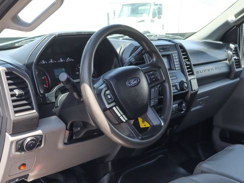 Used 2020 Ford F550 2WD Regular Cab Super Duty image 24