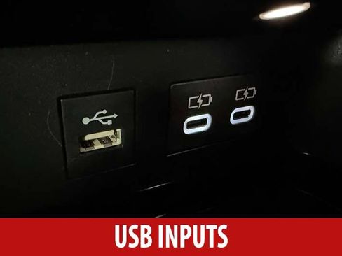 Used 2025 Toyota Camry SE FWD image 16