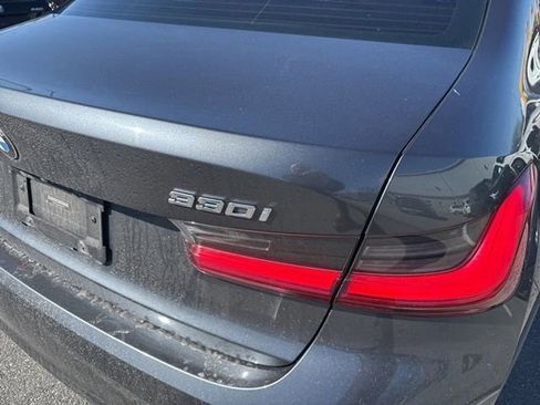 Used 2020 BMW 330i xDrive 330i xDrive w/ Driving Assistance Package image 8