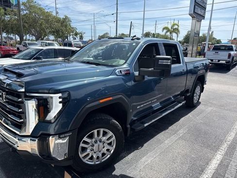 Used 2024 GMC Sierra 2500 SLE w/ SLE Value Package; AWD/4WD image 3