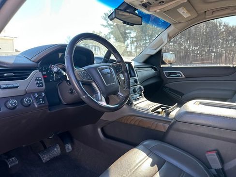 Used 2020 GMC Yukon Denali w/ Denali Ultimate Package image 16