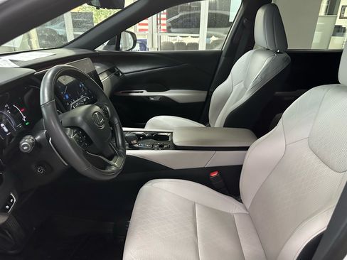 Used 2024 Lexus RX 350 w/ Convenience Package AWD/4WD image 17