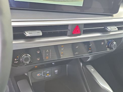 New 2026 Kia Sorento LX image 24