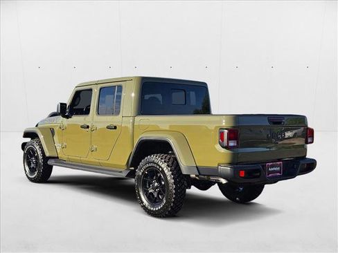 New 2025 Jeep Gladiator Sport image 6