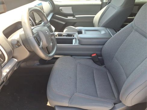 Used 2025 Ford Expedition Max Active RWD image 9