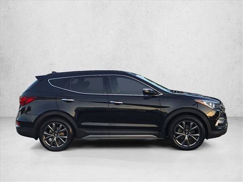 Used 2018 Hyundai Santa Fe Sport FWD image 4