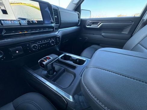 Used 2024 Chevrolet Silverado 1500 LTZ image 12