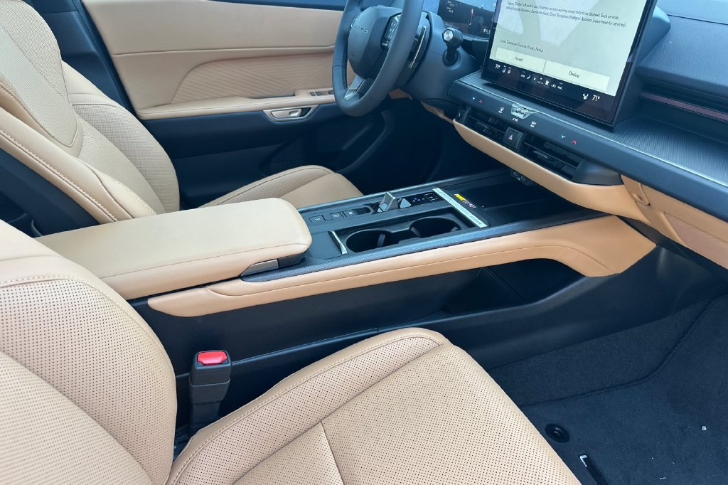 Used 2026 Lexus ES 350e w/ Convenience Package FWD image 15