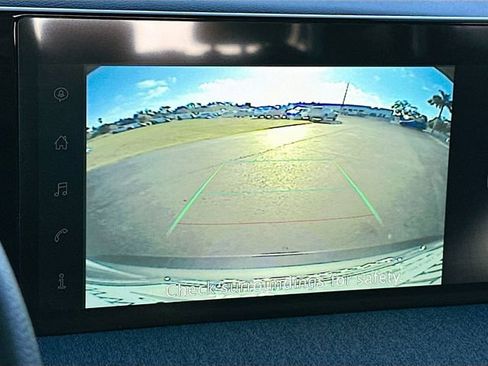 Used 2025 Nissan Kicks SV w/ SV Premium Package image 12