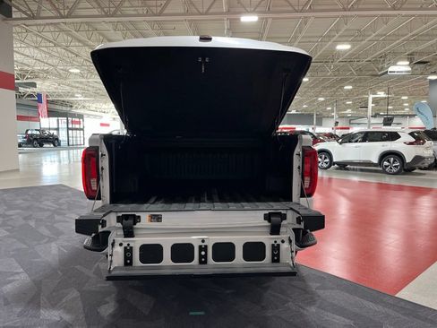 Used 2019 GMC Sierra 1500 Denali w/ Denali Ultimate Package AWD/4WD image 7