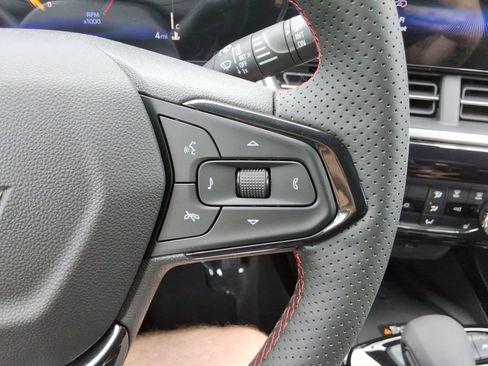 New 2026 Chevrolet Trax RS w/ Sunroof Package FWD image 25