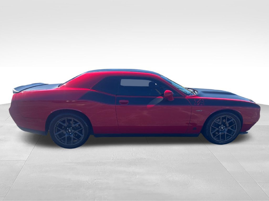 Used 2017 Dodge Challenger R/T w/ Quick Order Package 22P T/A RWD image 6