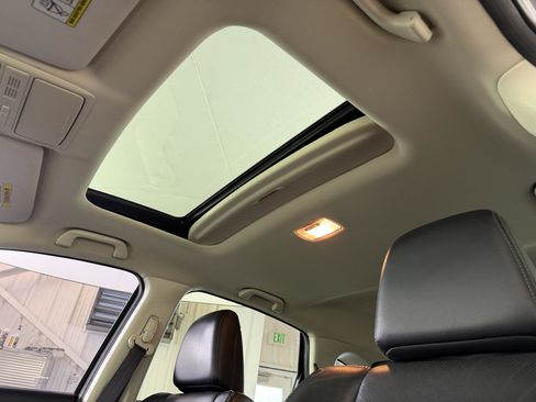 Used 2016 Honda CR-V Touring image 24