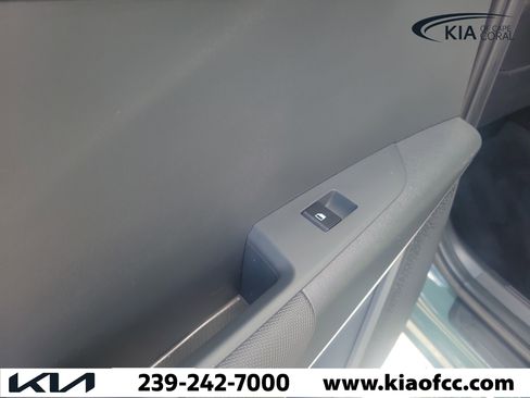 Certified 2024 Kia Niro EX FWD image 14