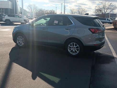 Used 2024 Chevrolet Equinox LT image 8