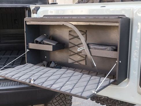 Used 2022 Ford Bronco Badlands w/ Sasquatch Package image 31