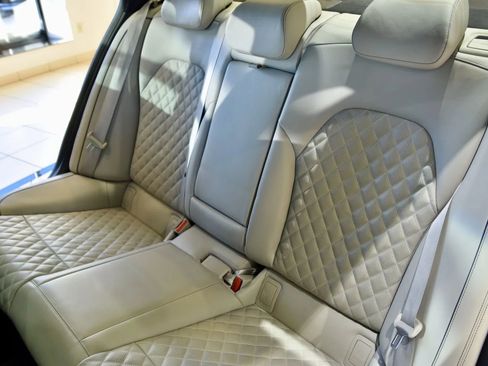 Used 2023 Genesis G70 3.3T w/ Sport Prestige Package image 22