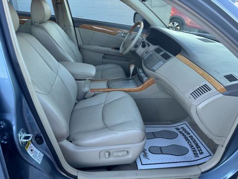 Used 2006 Toyota Avalon Limited image 19