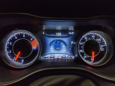 Used 2020 Jeep Cherokee Limited FWD image 23