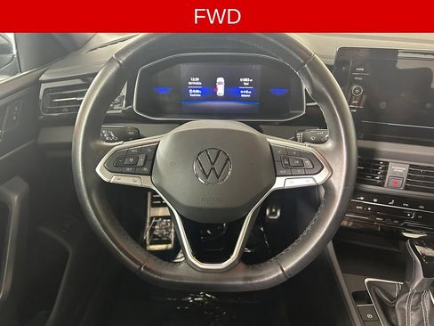 Used 2025 Volkswagen Jetta Sport FWD image 6