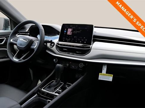 New 2026 Jeep Compass Limited image 18