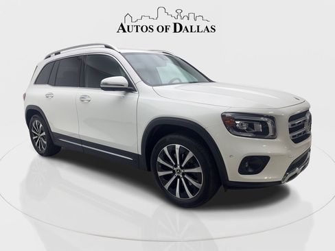 Used 2022 Mercedes-Benz GLB 250 w/ Premium Package Lite image 4