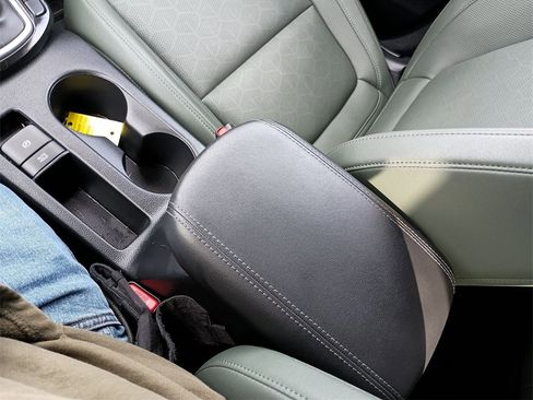 Certified 2024 Kia Seltos SX w/ SX Sunroof Package image 27