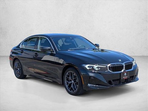 Used 2026 BMW 330i Sedan w/ Premium Package RWD image 3