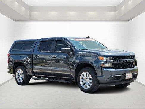 Used 2022 Chevrolet Silverado 1500 Custom w/ Safety Confidence Package RWD image 1