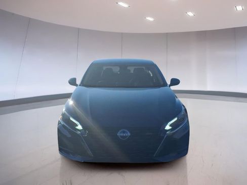 Used 2024 Nissan Altima 2.5 SR image 8