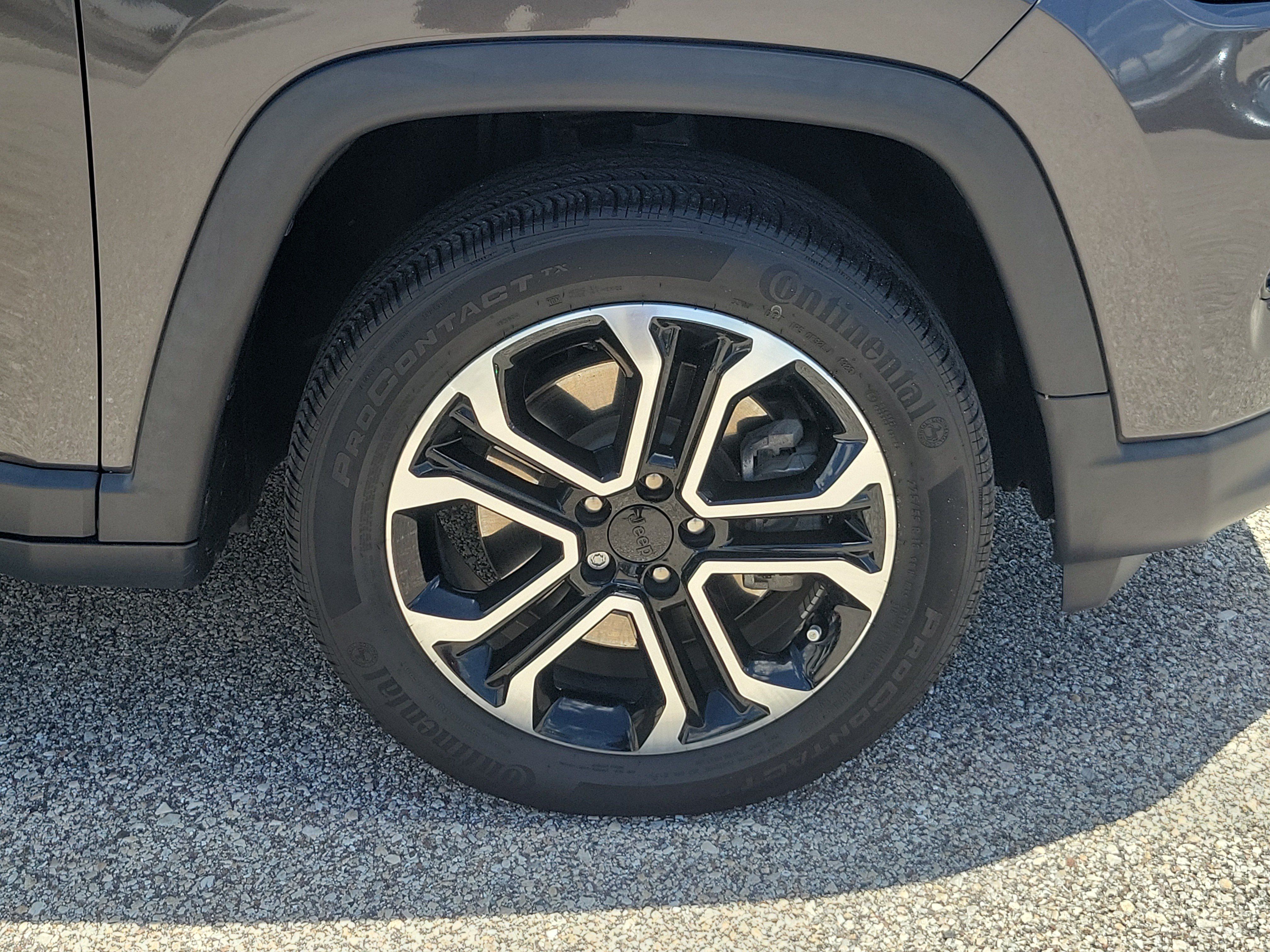 Used 2023 Jeep Compass Limited AWD/4WD image 7