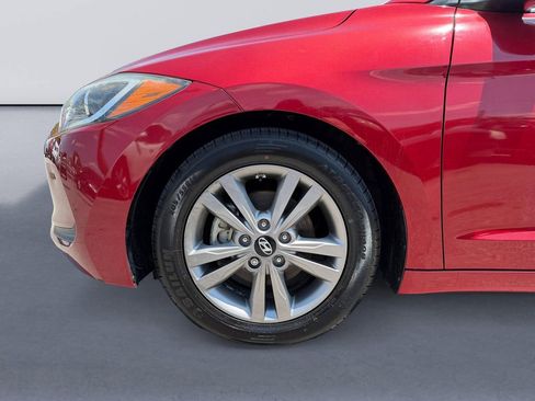 Used 2017 Hyundai Elantra SE FWD image 9