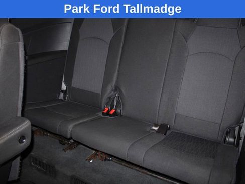 Used 2016 Chevrolet Traverse LT w/ Style and Technology Package FWD image 29
