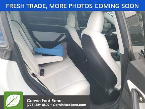 Used 2020 Tesla Model 3 Standard Range Plus image 12