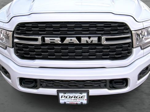 Used 2024 RAM 2500 Big Horn w/ Sport Appearance Package image 16
