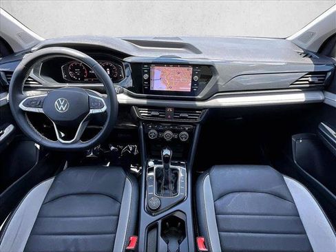 Used 2022 Volkswagen Taos SEL AWD/4WD image 16