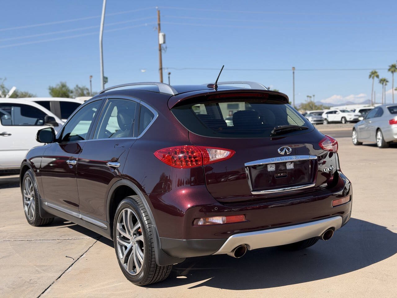 Used 2017 INFINITI QX50 AWD w/ Deluxe Touring Package image 9