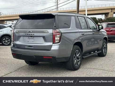 Used 2022 Chevrolet Tahoe Z71 w/ Luxury Package AWD/4WD image 3