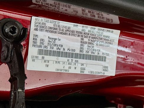 Used 2015 Ford Focus SE image 12