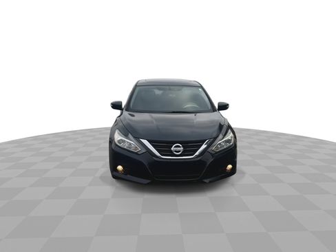 Used 2016 Nissan Altima 2.5 SL w/ 2.5 Technology Package image 3